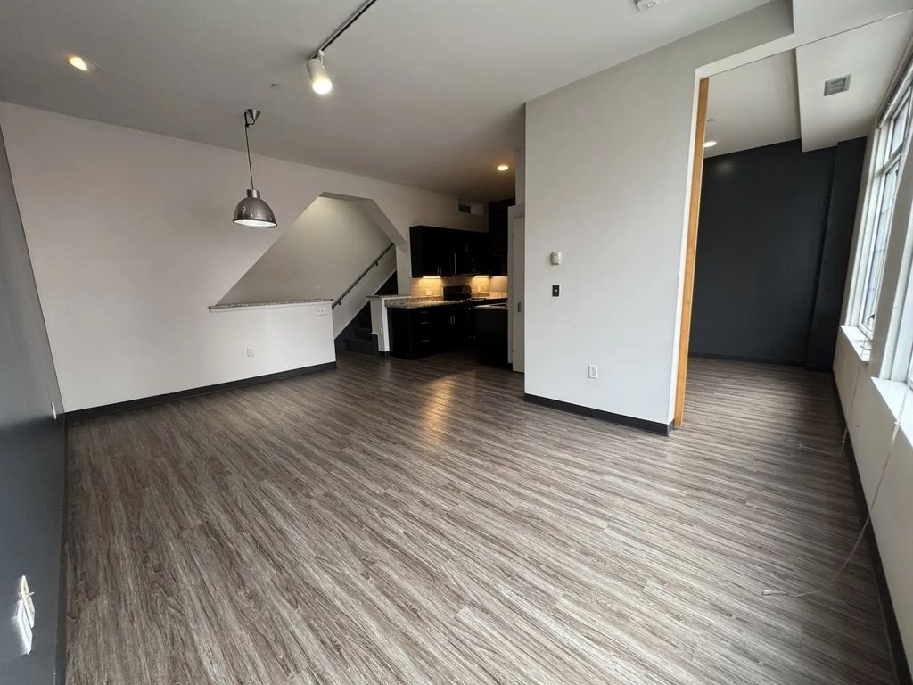 160 East Berkeley St #501, Boston