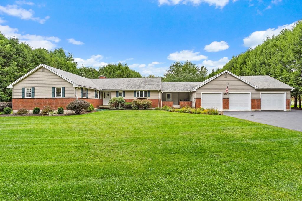 272 Mill St, Holliston