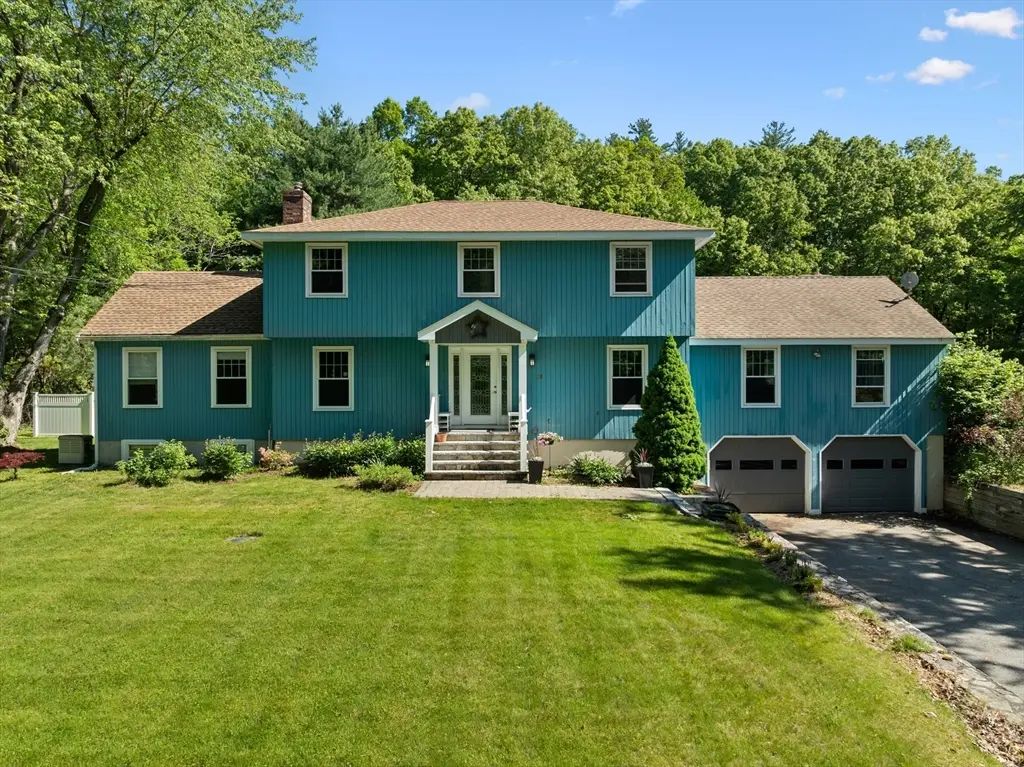 30 Pompositticutt St, Stow