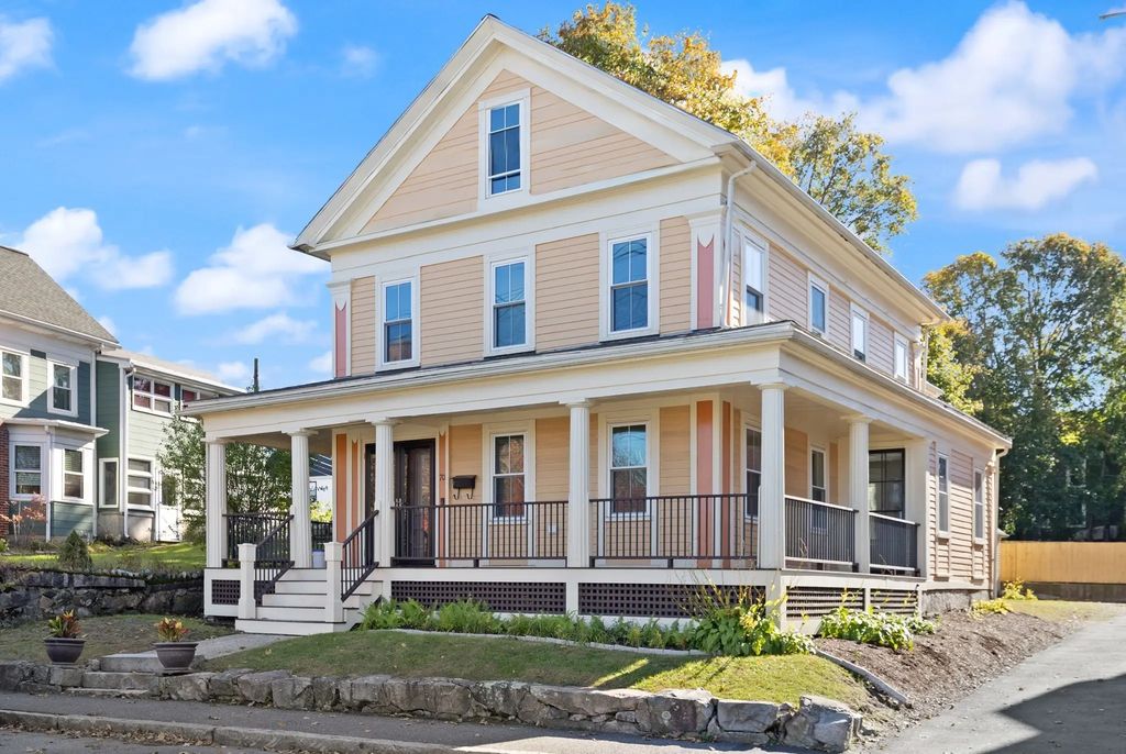 70 School St, Waltham
