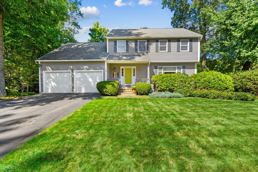 10 Trevor Ln, Worcester