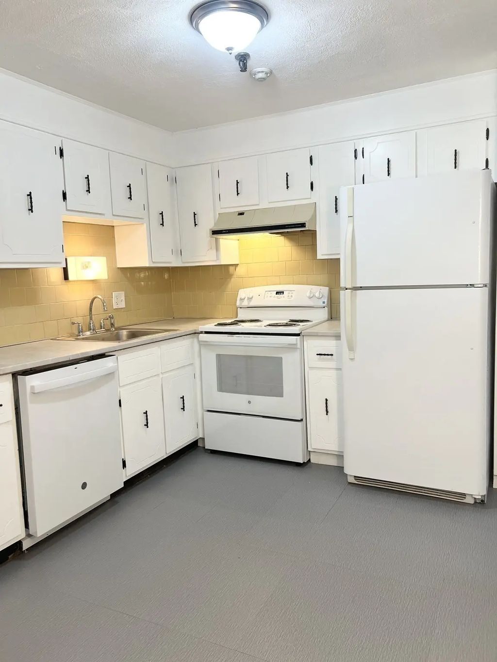 15 Spencer Road #22e, Boxborough