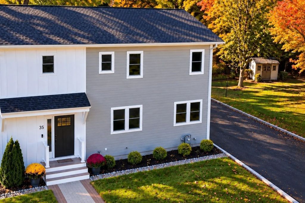35 Neillian Way #35a, Bedford