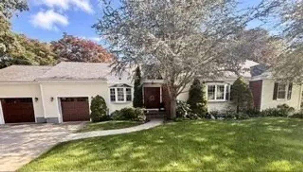 270 Gardner St, New Bedford