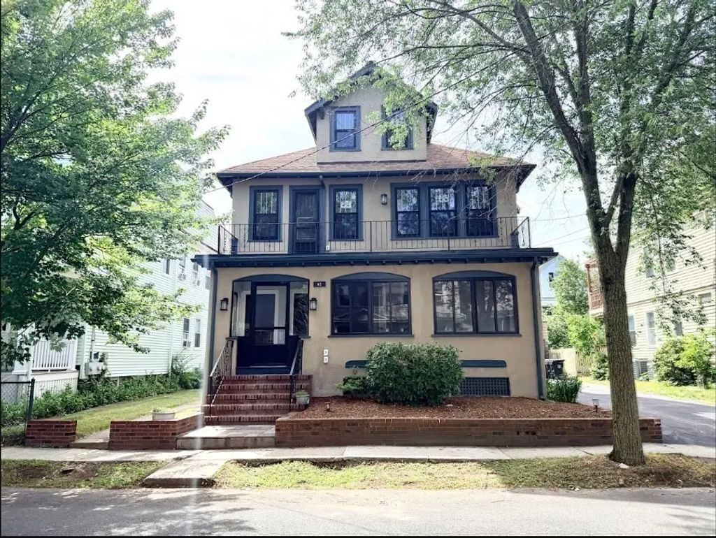45 Grafton Street #2, Arlington