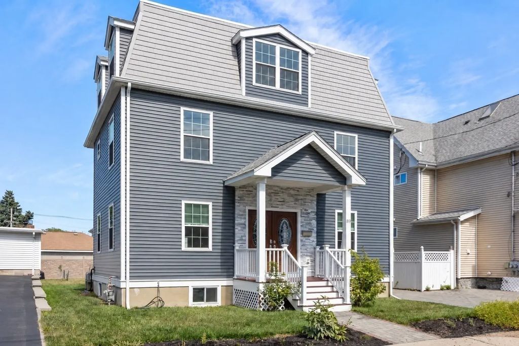 89 Devir St, Malden