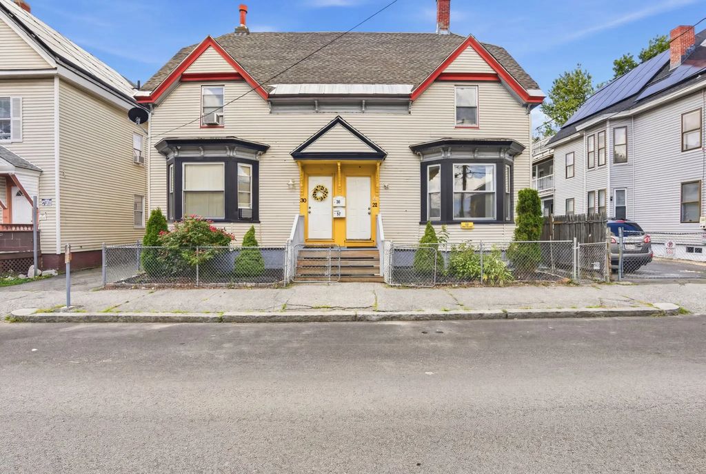 30-32 Washington St, Lawrence