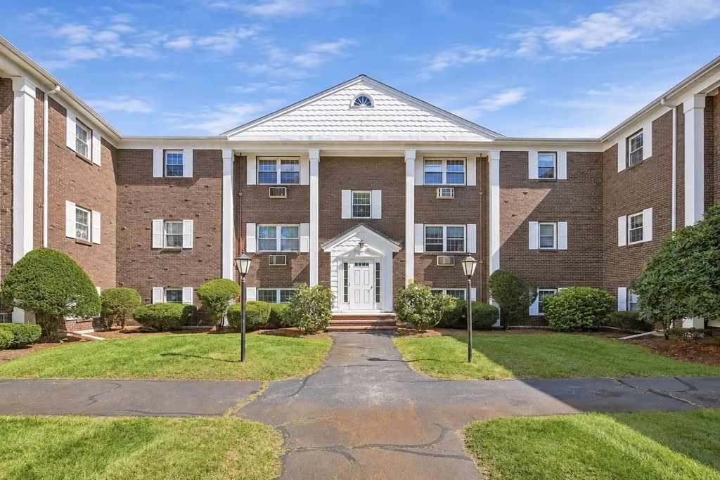 132 Parker St #h6, Acton