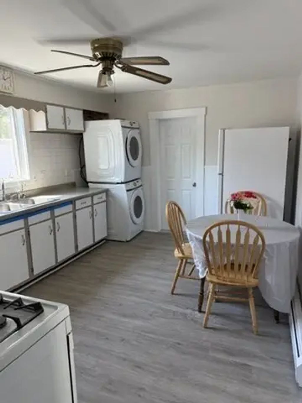 98 Maplewood #2, Gloucester