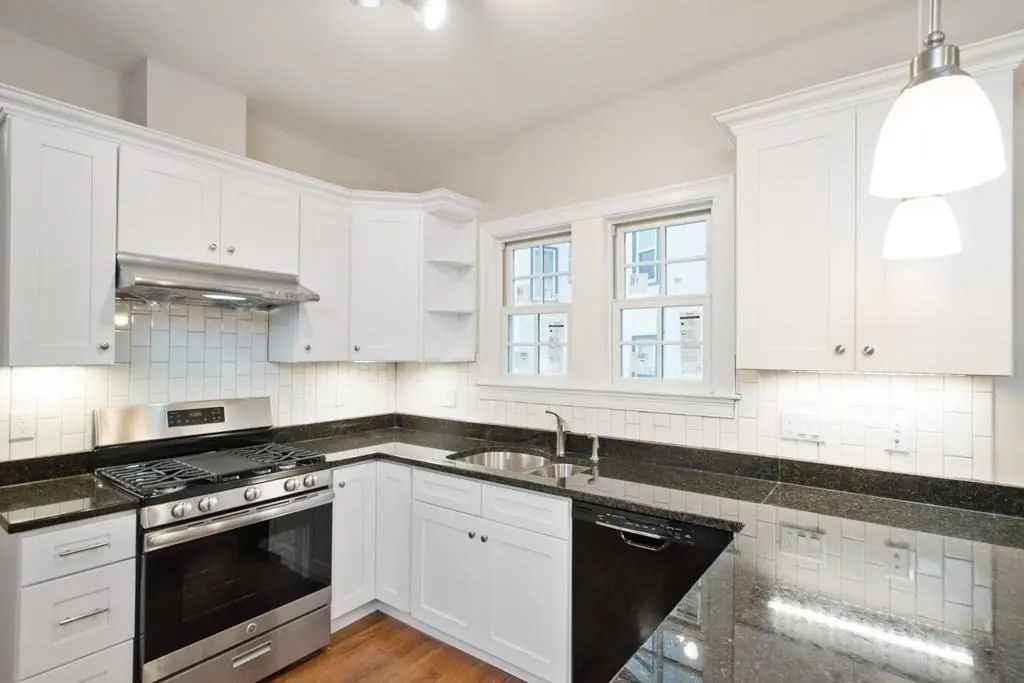 101 Lanark #1, Boston