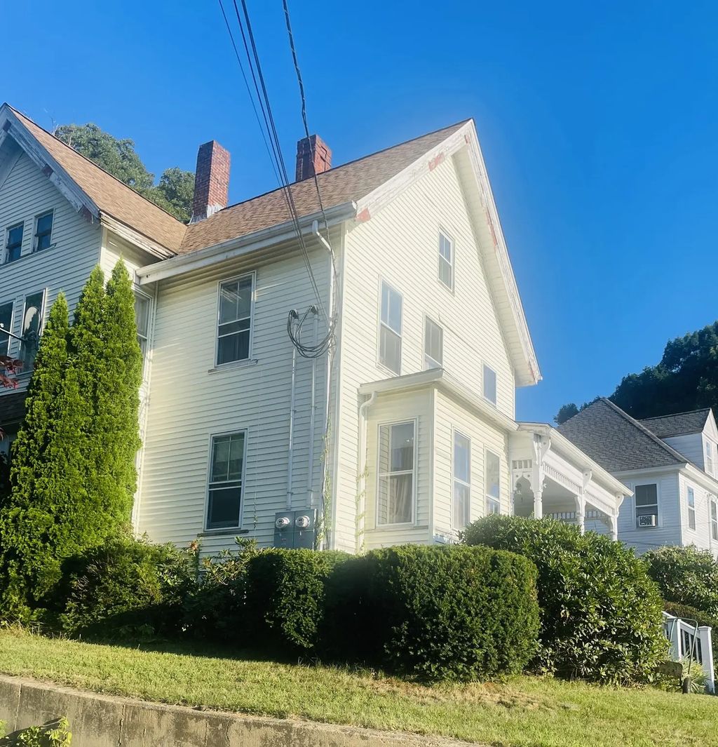 38 Purchase St, Milford