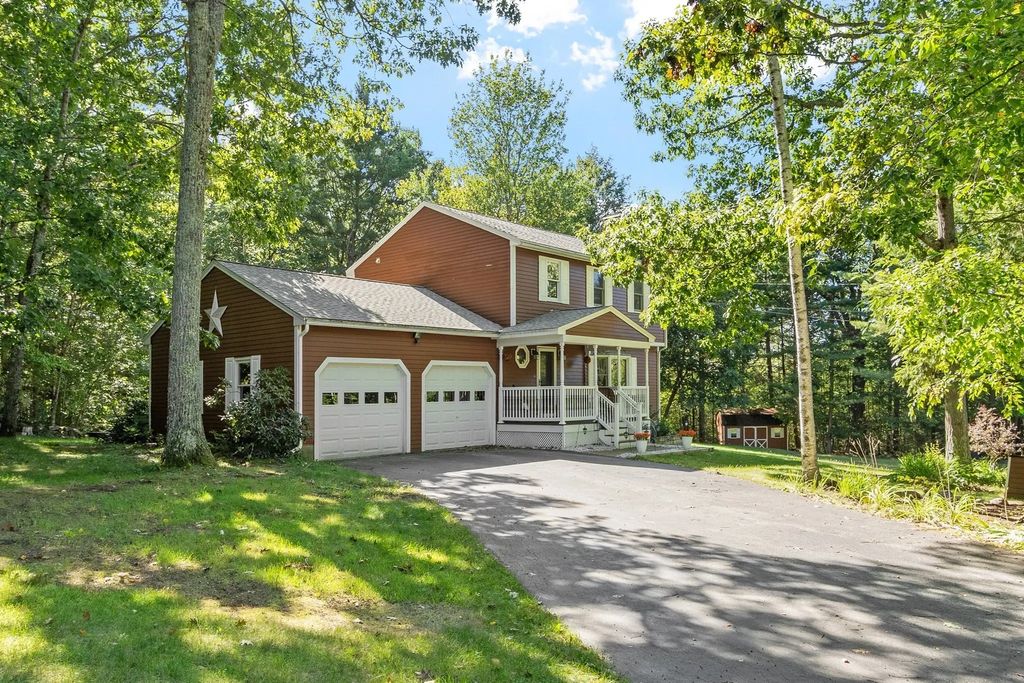 71 Hapgood Road, Winchendon