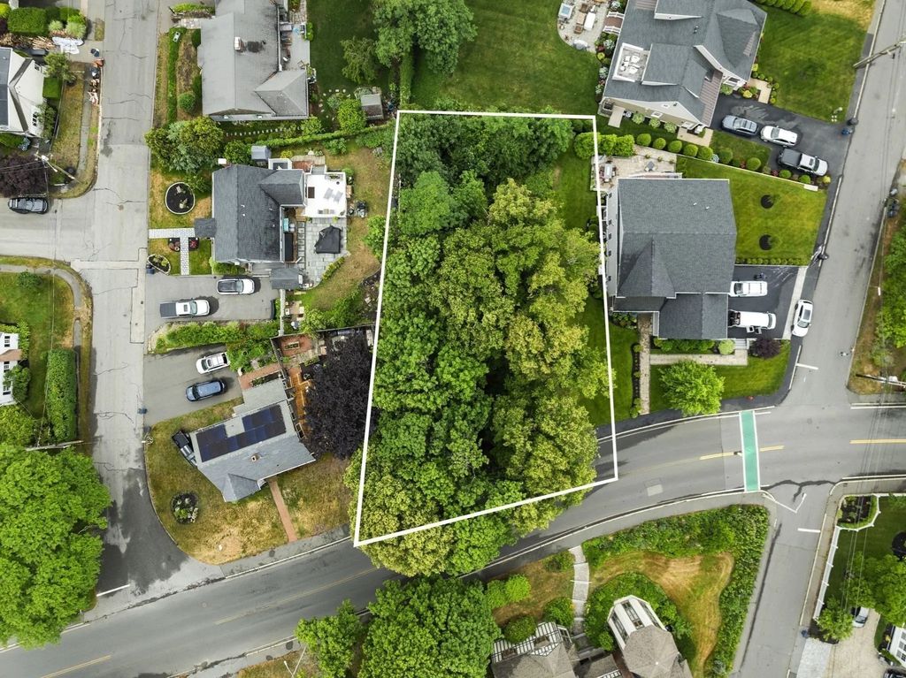 239 Nahant Road, Nahant