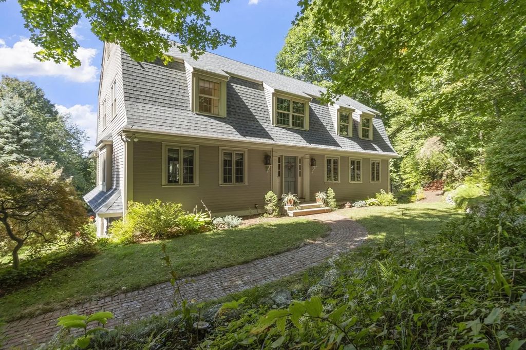 36 Westland Farm Rd, Sterling