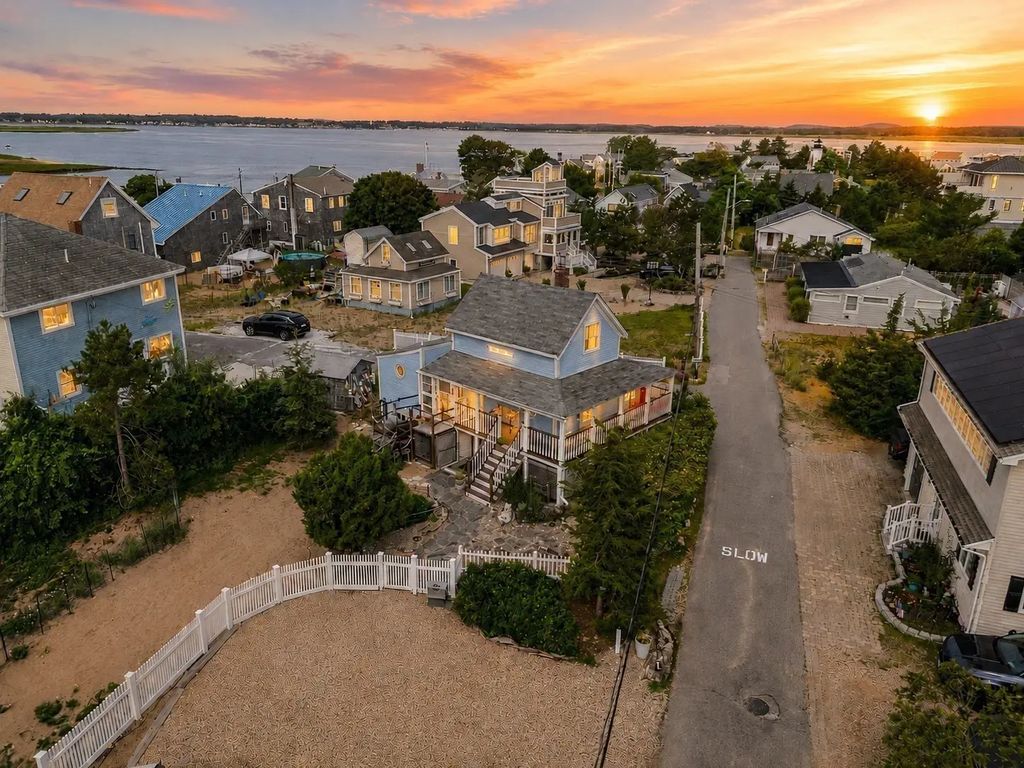 1 Barker Street, Newburyport