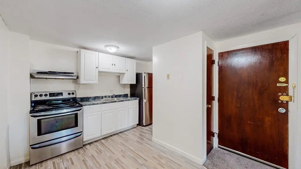 770 Cummins Hwy #1, Boston