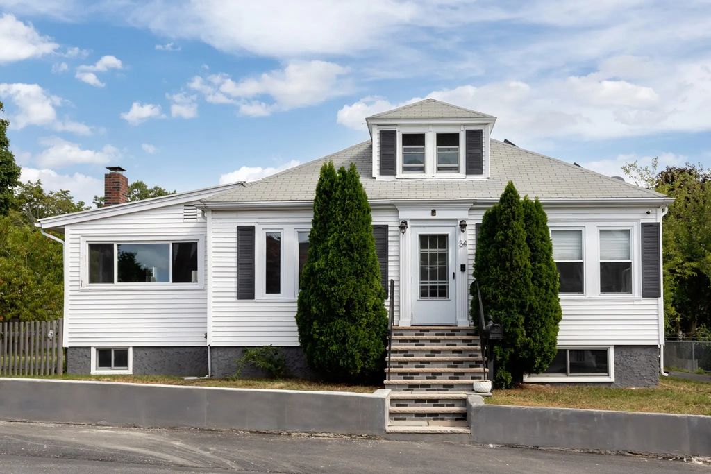 34 Farrington Ave, Dedham