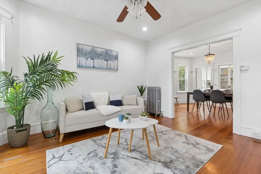 215 Crafts Rd #2, Brookline