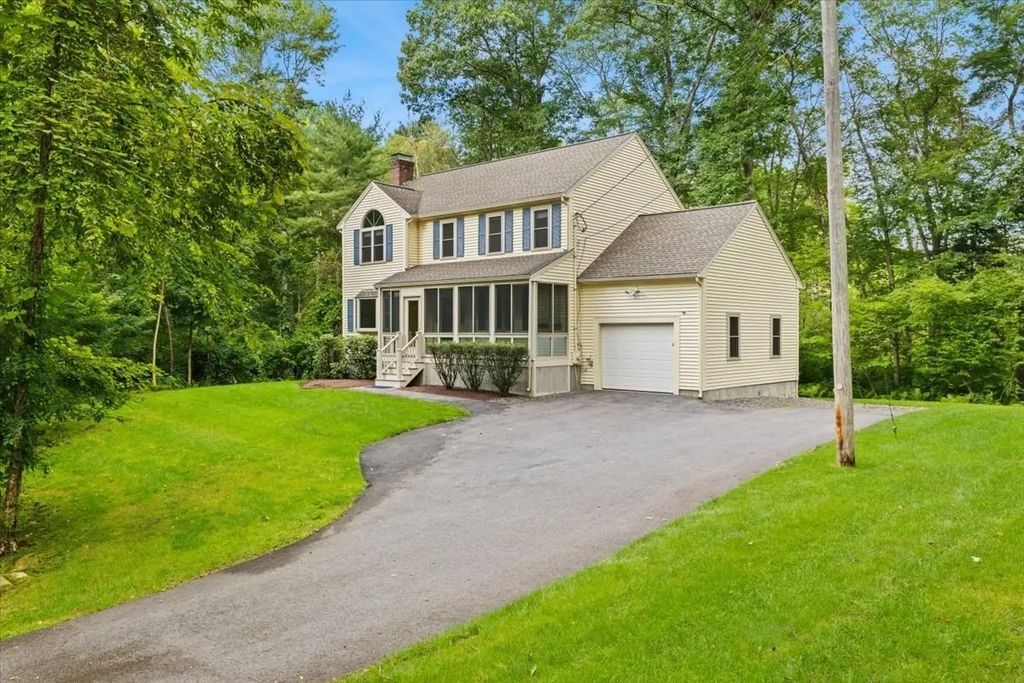 275 Plain Street, Stoughton