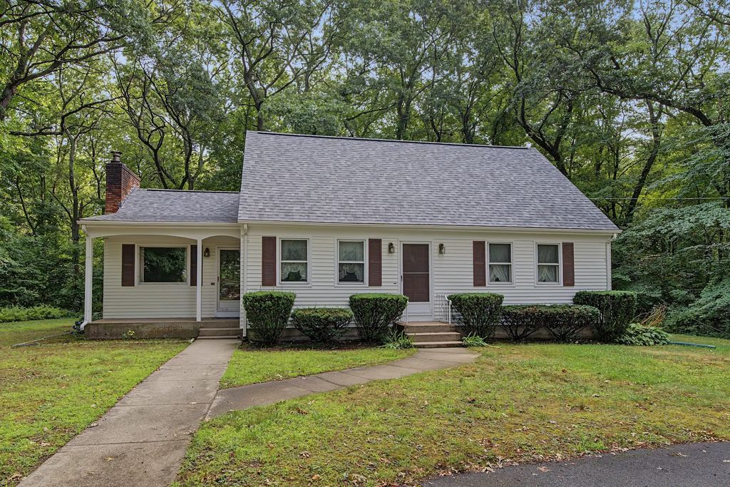 27 Peck Hill Road, Johnston