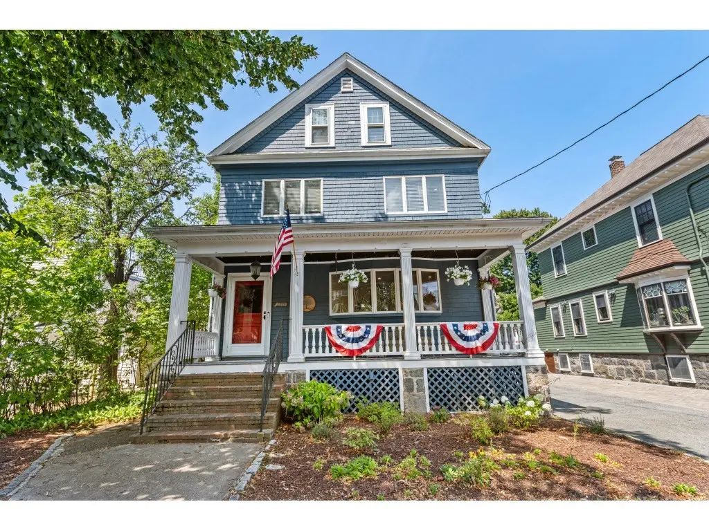 217 Pleasant Street, Winthrop