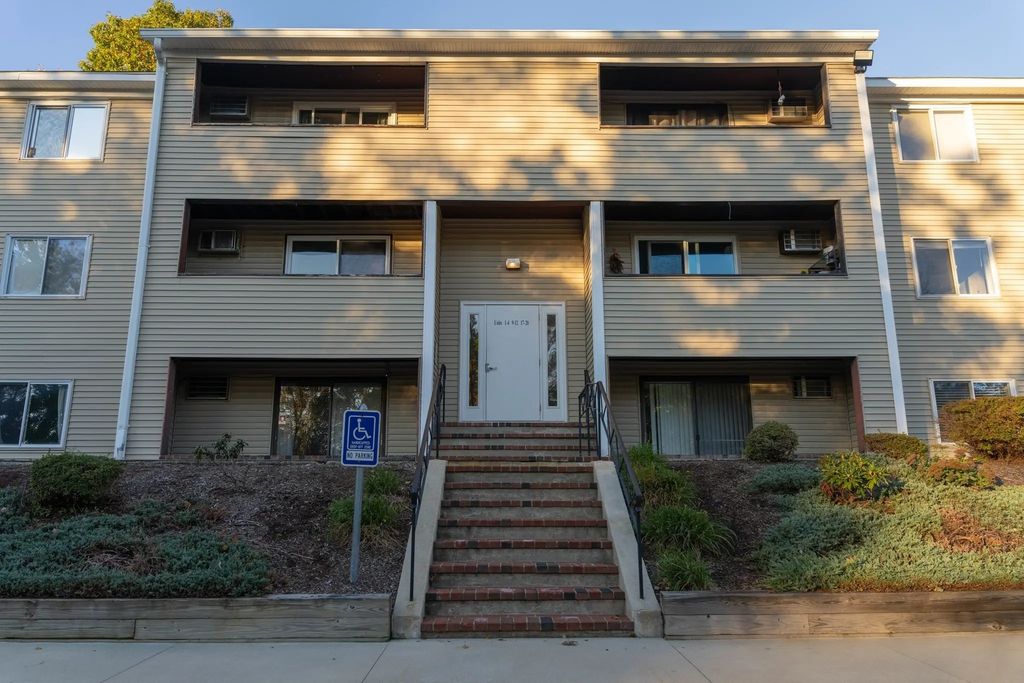 129 Quaker Hwy #22a, Uxbridge
