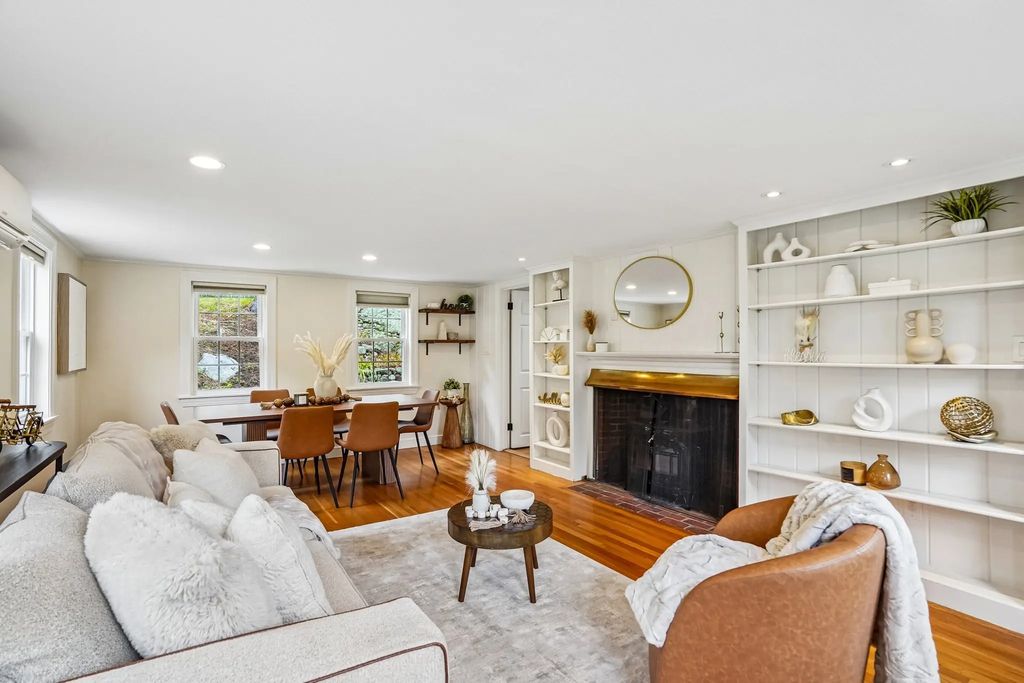 1 Constitution Rd, Lexington