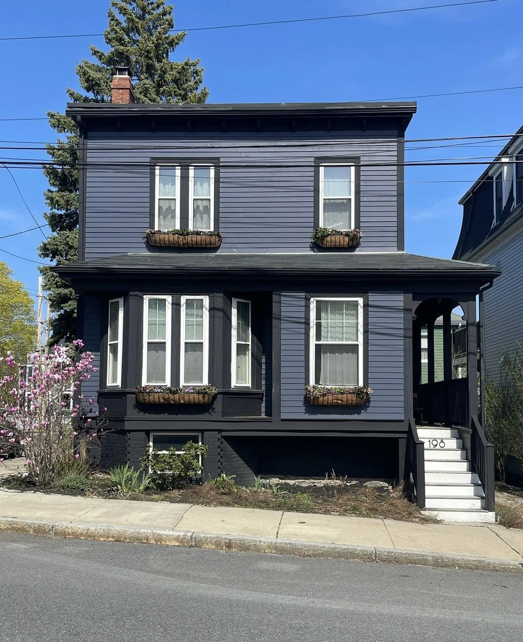 198 Byron St, Boston