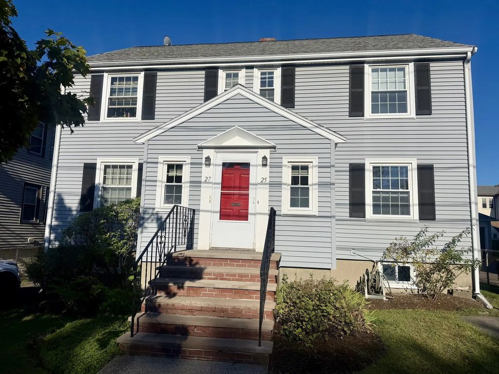 25-27 Bromfield St, Watertown