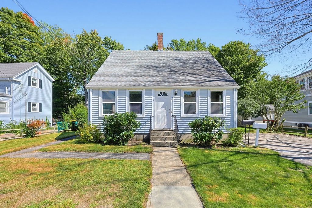 28 Monroe Street, Norwood