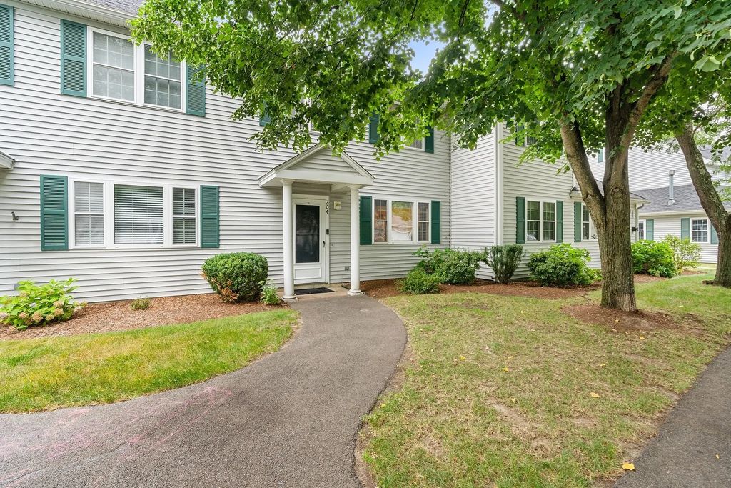 204 Lilac Meadows Way #204, Ipswich