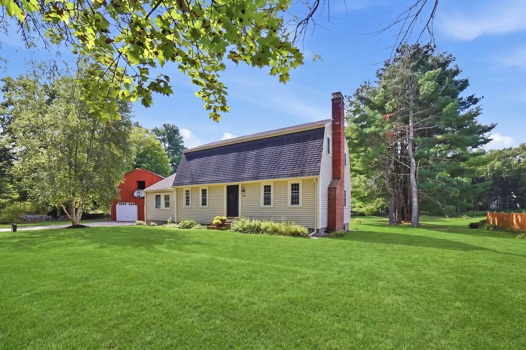 407 Stow Rd, Boxborough