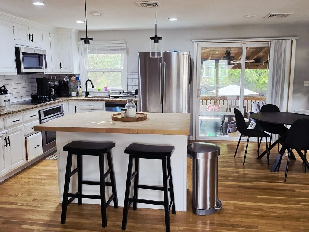 125 Running Brook Rd, Boston
