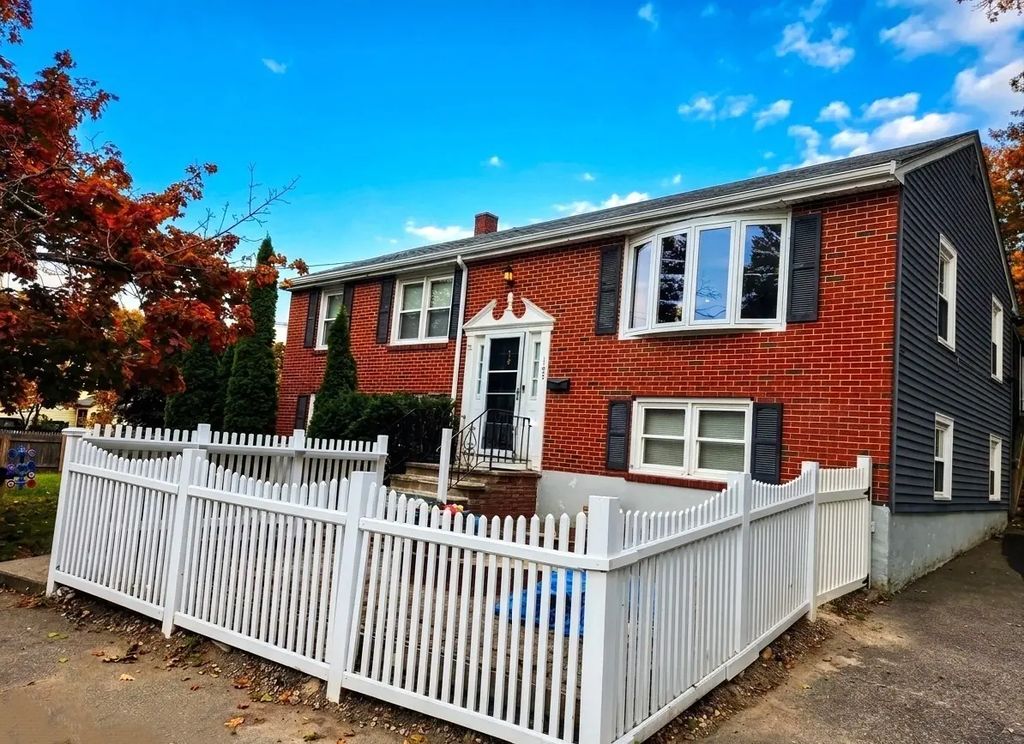 125 Running Brook Rd, Boston