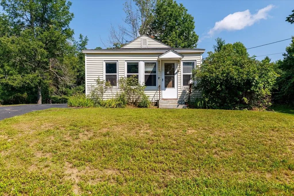 21 Munroe St, Winchendon