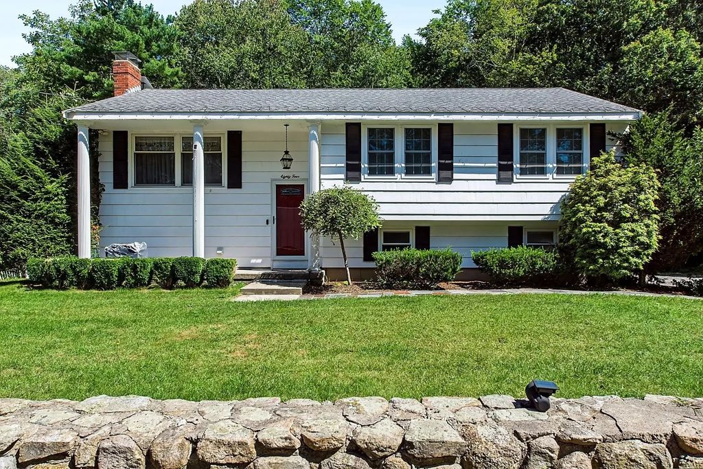 84 Lincoln St, West Bridgewater