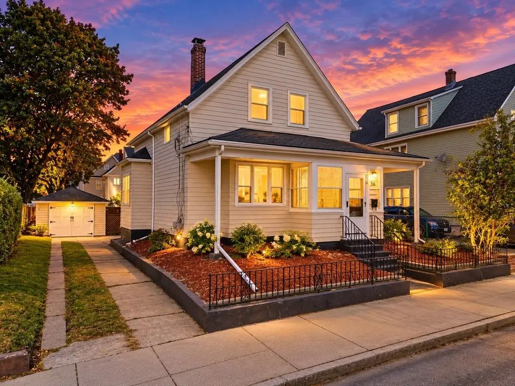 36 Florence St, Everett