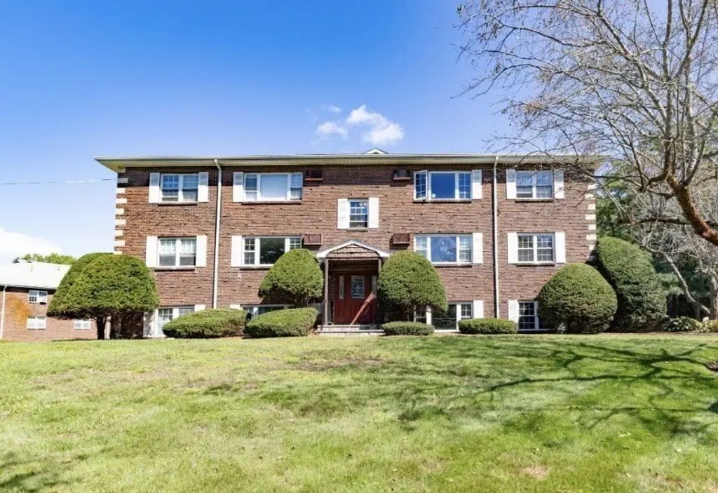 120 Parker St #22, Acton