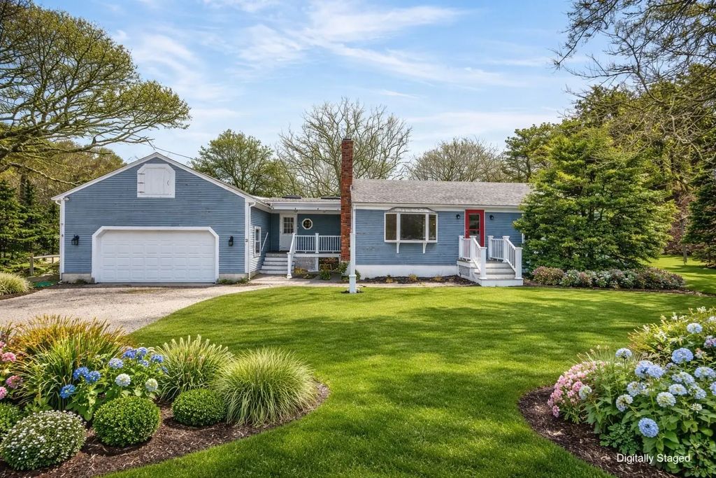 2 Pine Ridge End, Truro