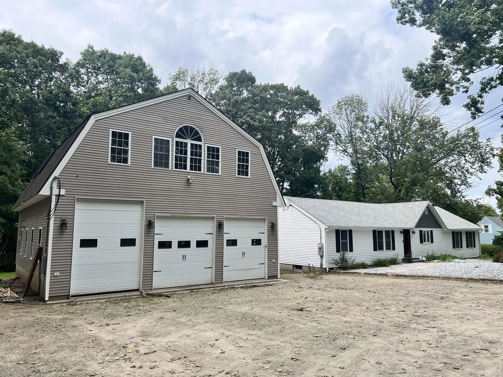 199 Center Depot Road, Charlton