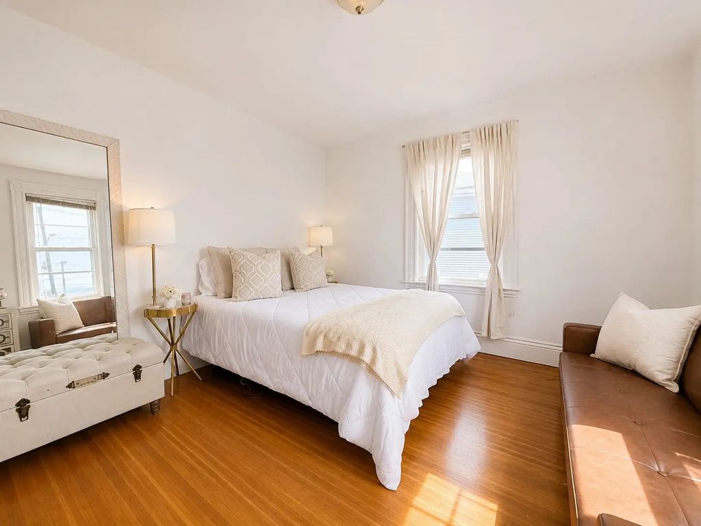 60 Bayswater St #2, Boston