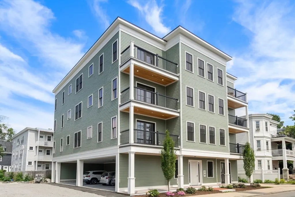 60 Williams Street #402, Boston