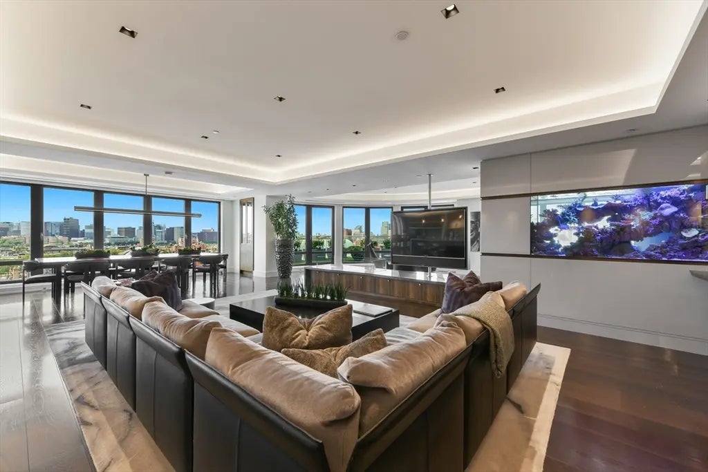 776 Boylston #e11a, Boston