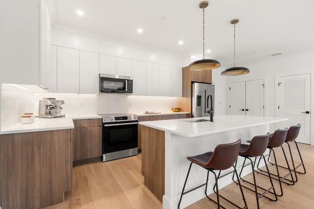 228 Washington Street #3, Boston