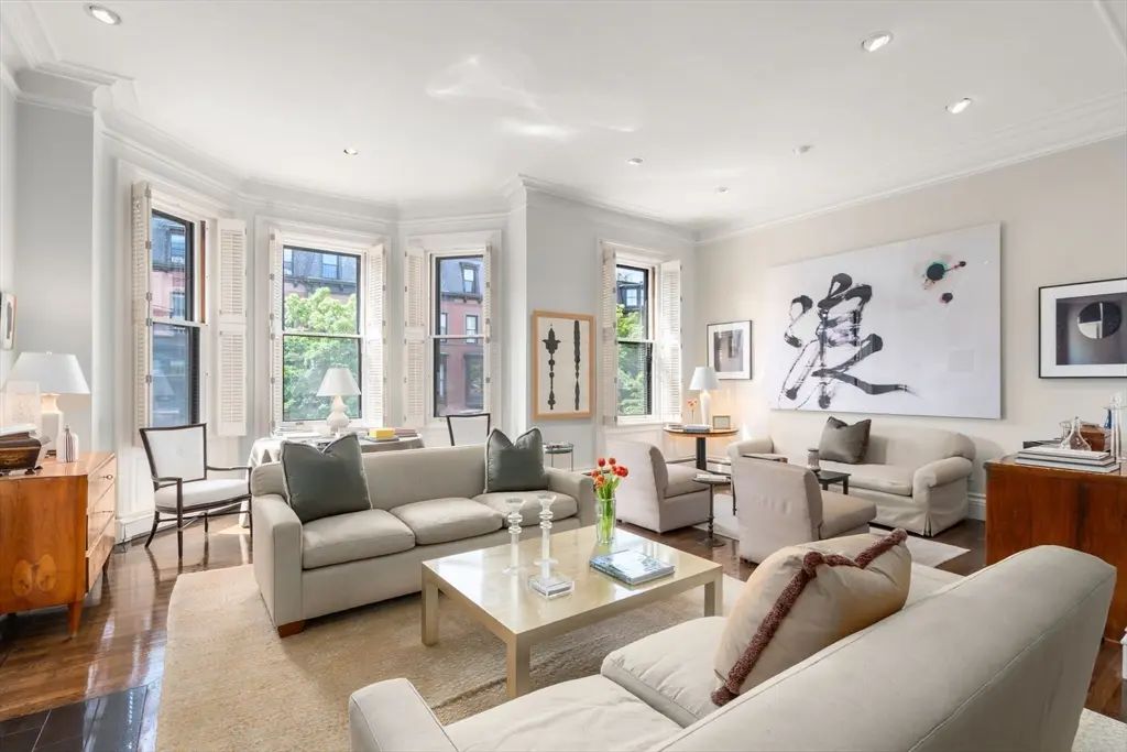 111 Marlborough #2, Boston