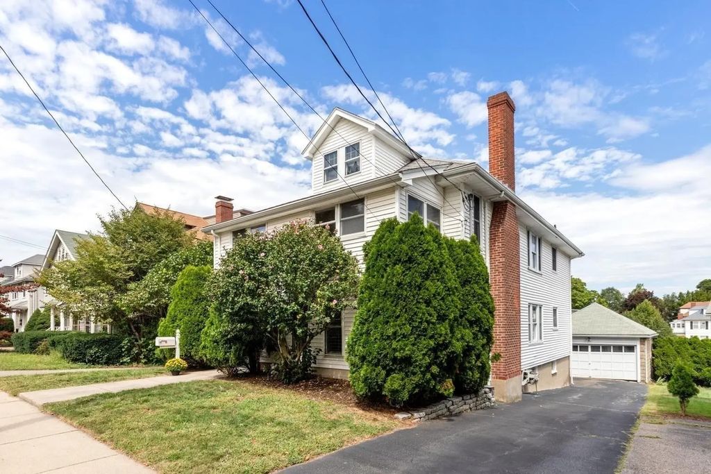 501 Belmont St, Belmont