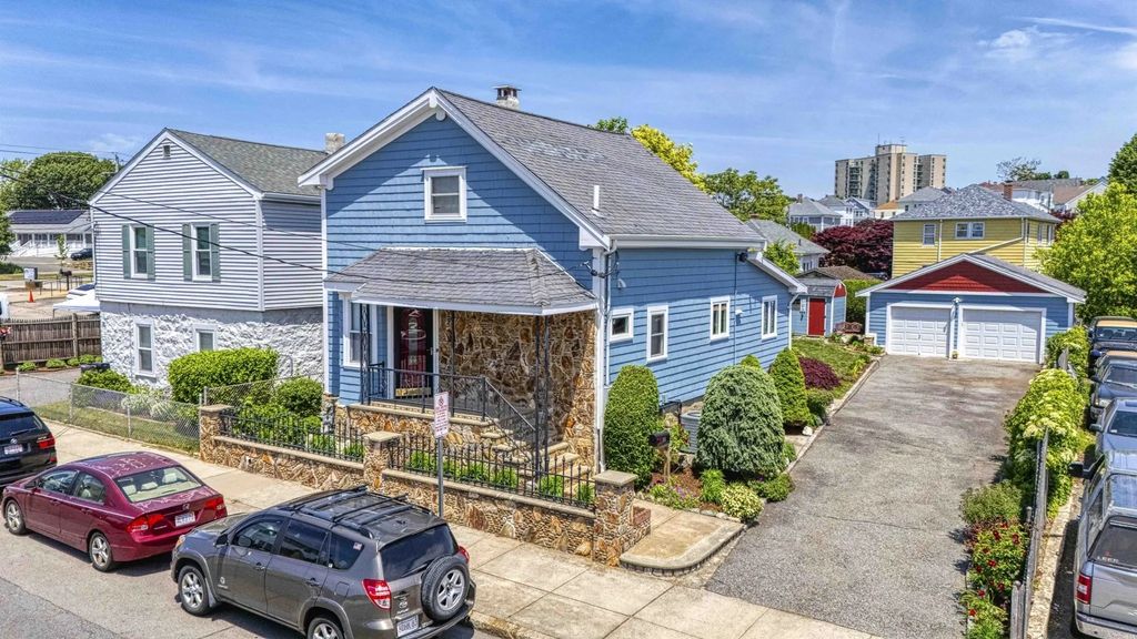 36 Mcgowan St, Fall River