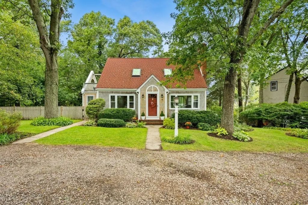 74 Arboretum Rd, Plymouth