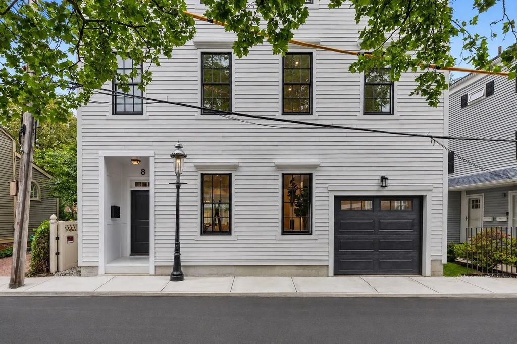 8 Lawrence St, Boston