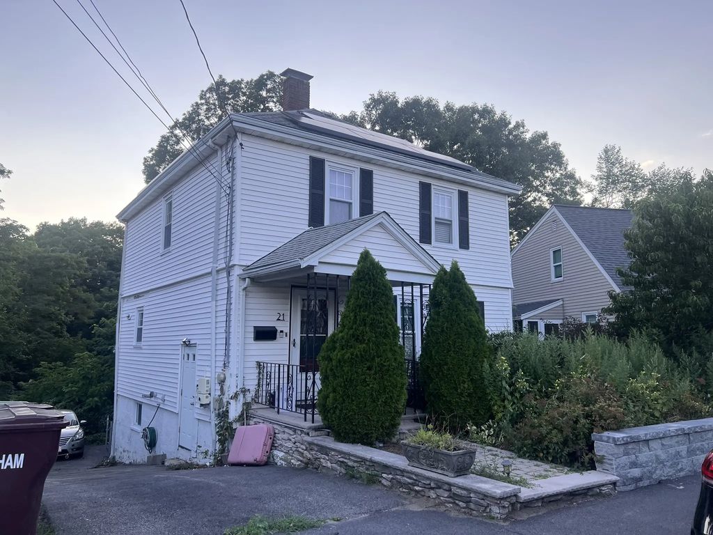21 Commonweath Ave, Dedham